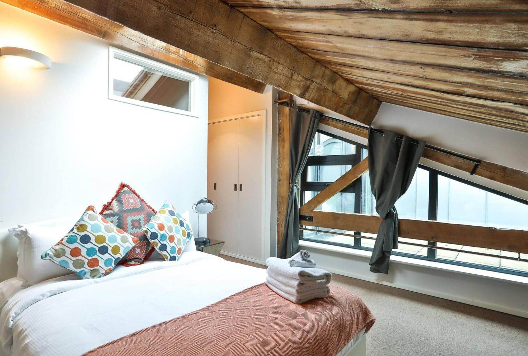 Wild Roses Serviced Apartments - Excel Warehouse 1 런던 외부 사진