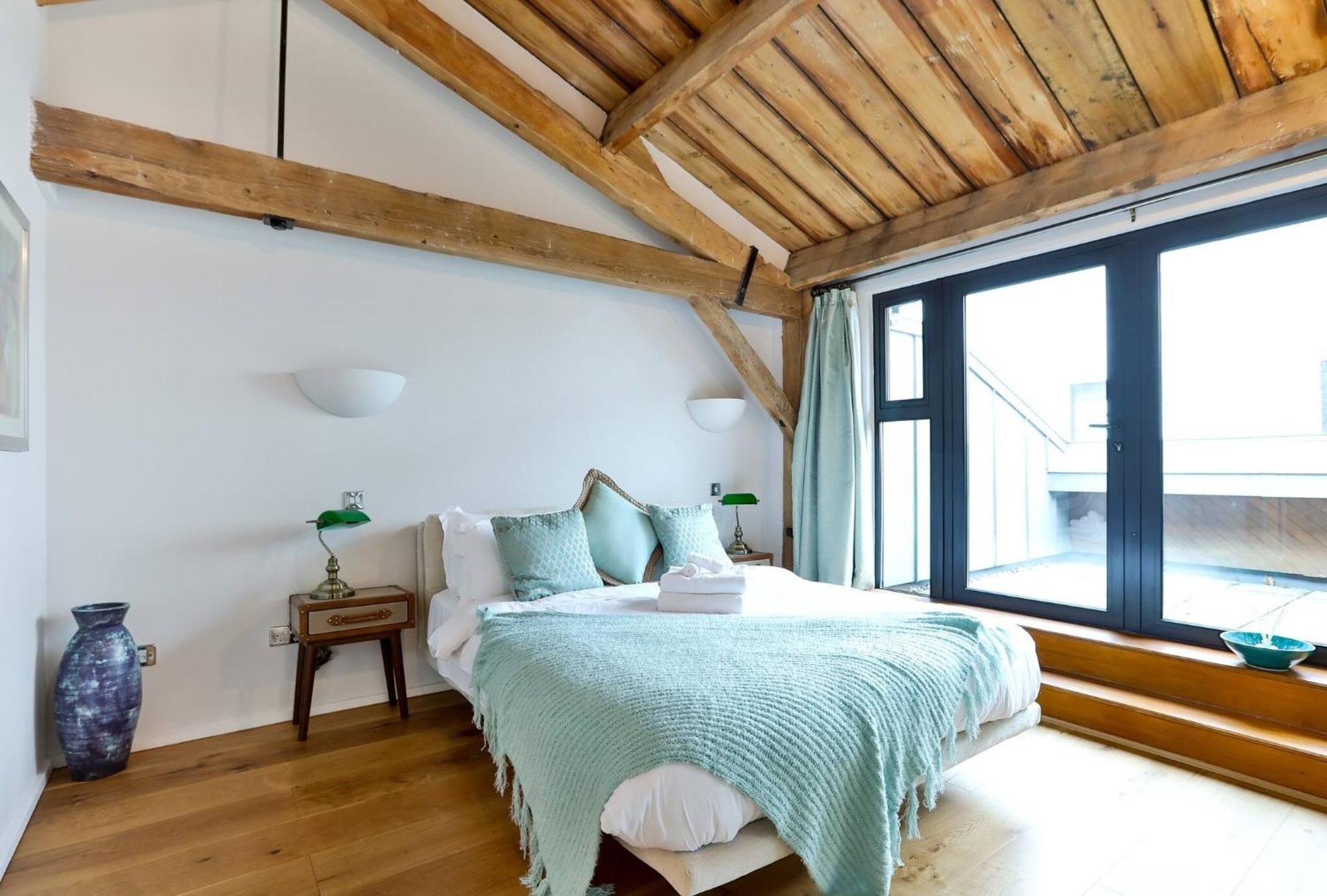 Wild Roses Serviced Apartments - Excel Warehouse 1 런던 외부 사진