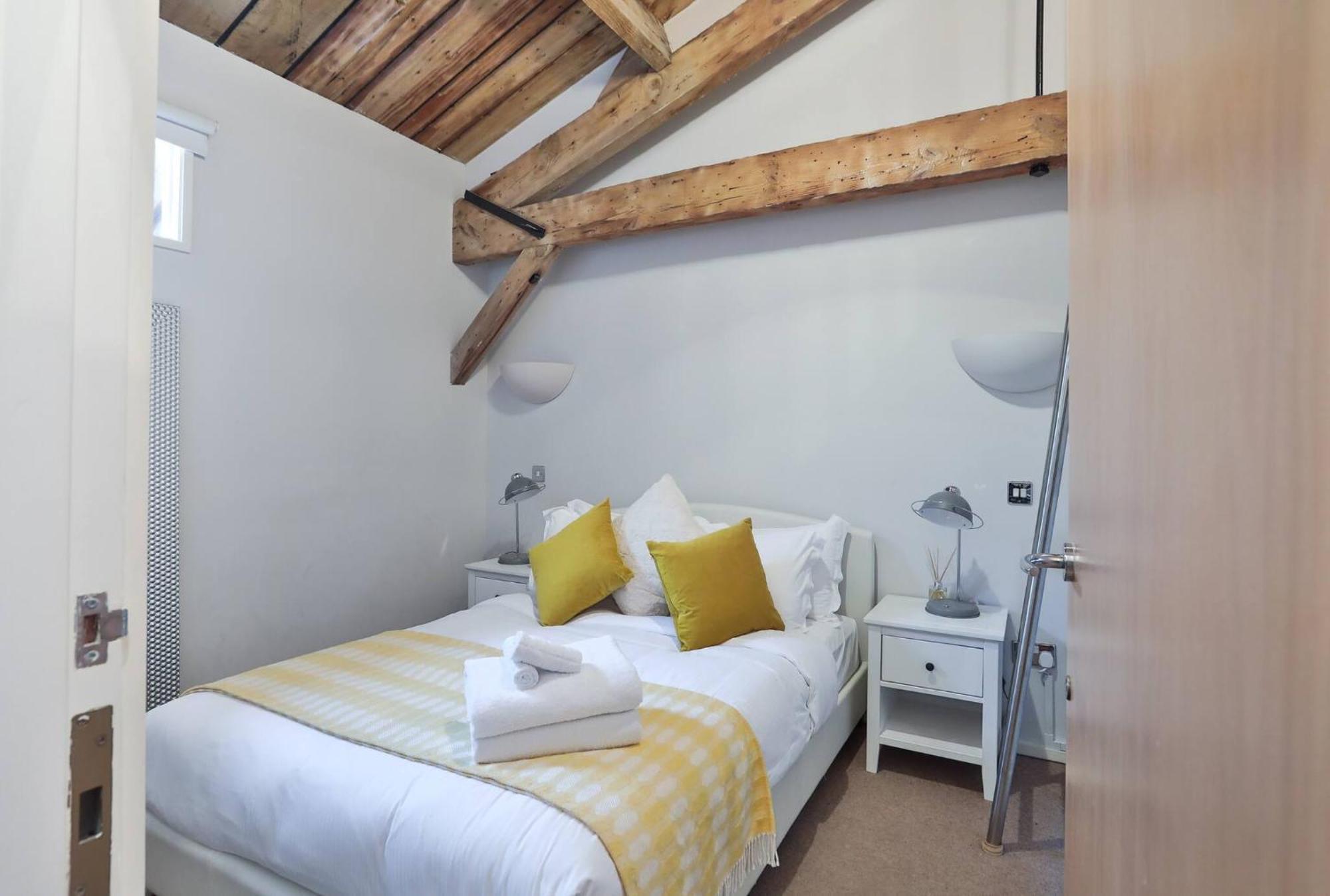 Wild Roses Serviced Apartments - Excel Warehouse 1 런던 외부 사진