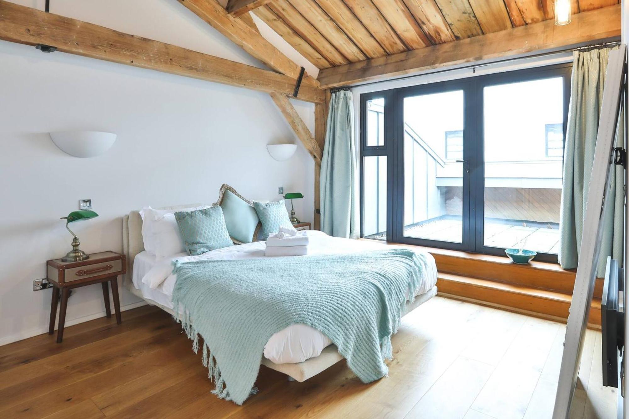 Wild Roses Serviced Apartments - Excel Warehouse 1 런던 외부 사진