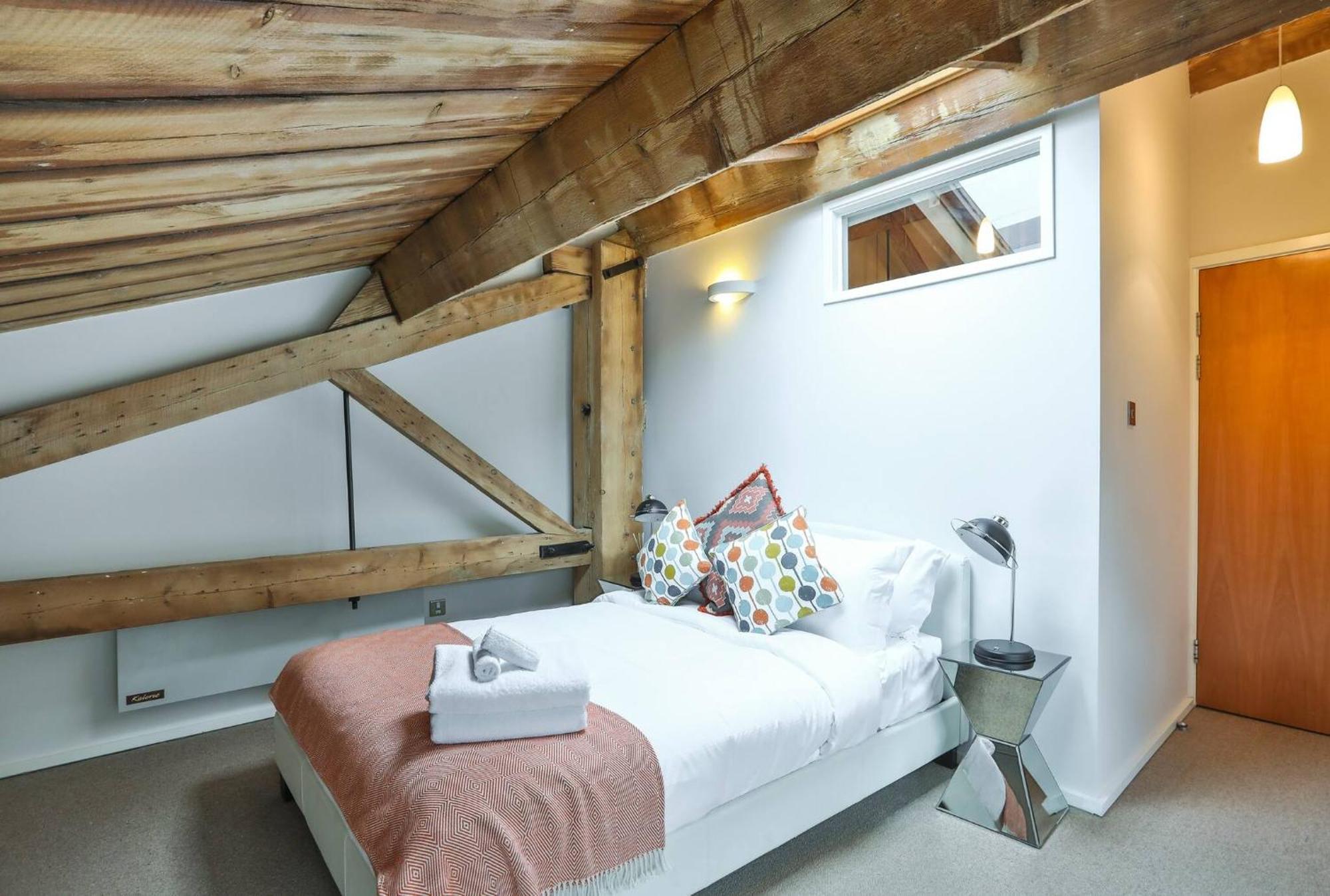 Wild Roses Serviced Apartments - Excel Warehouse 1 런던 외부 사진